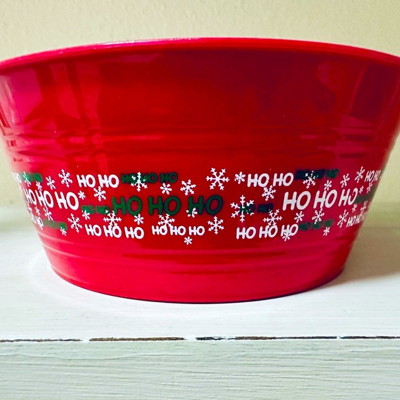 Holiday Circular Container - Picture 2 of 2